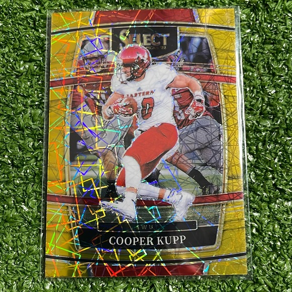 32. Los Angeles Rams Lof of 4 Cooper Kupp Trading Cards 🏈 - Picture 2 of 9